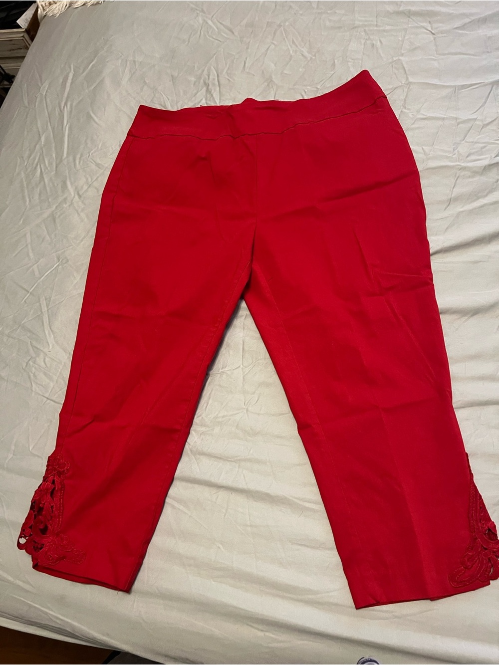 Jessica Red Pull-On Capri Pants with Lace Trim
